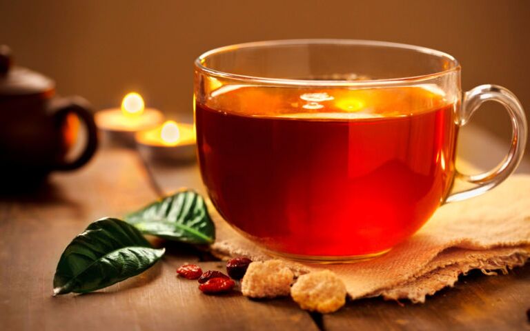Unsweetened tea is a drink allowed on the drinking diet menu. 