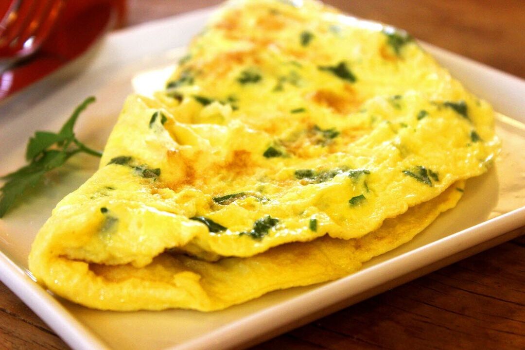 Omelet is a dietary egg dish allowed for patients with pancreatitis. 